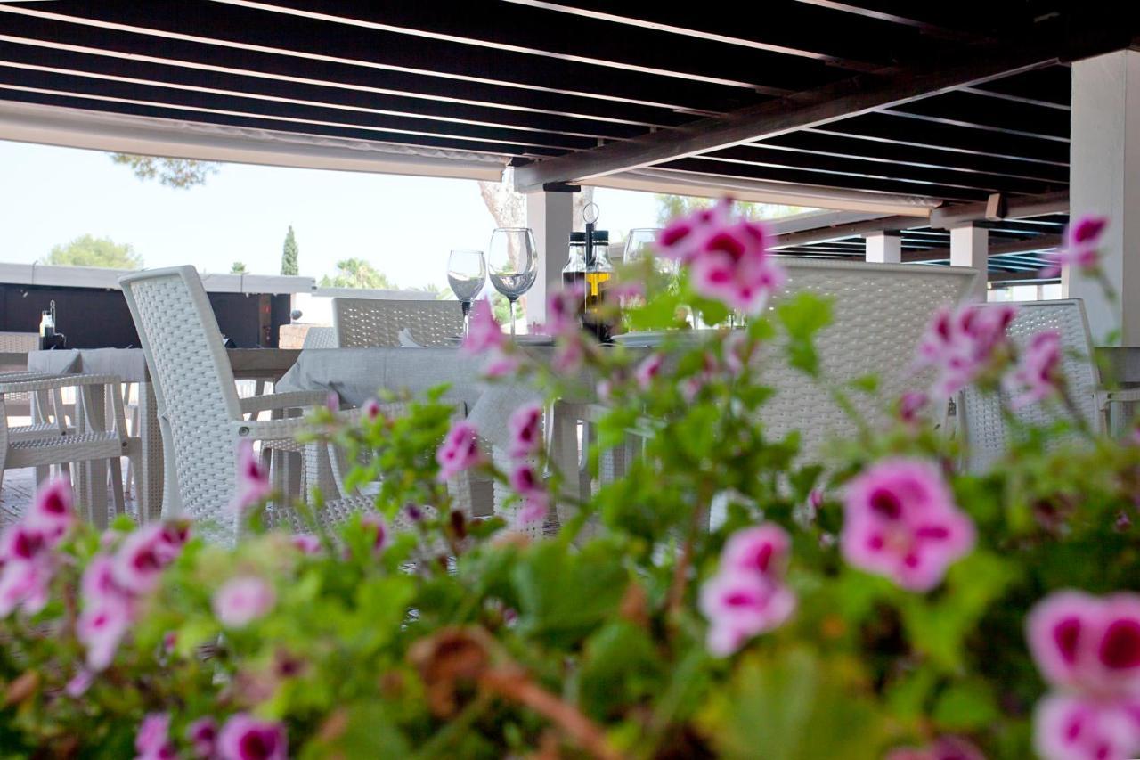 Apartamentos Club Cala Azul Sant Carles de Peralta Εξωτερικό φωτογραφία